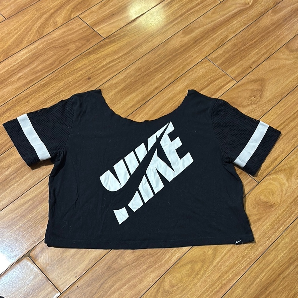 Nike Black and White Crop Top